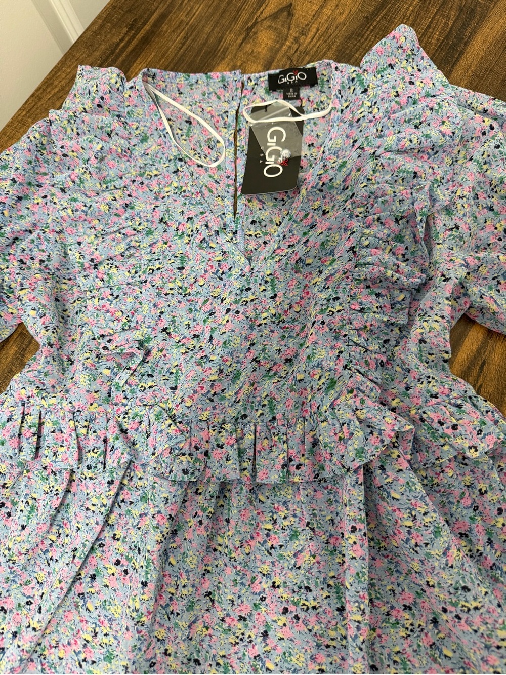 Gigio • NWT! • Peplum Blouse • Size Small - Picture 2 of 5